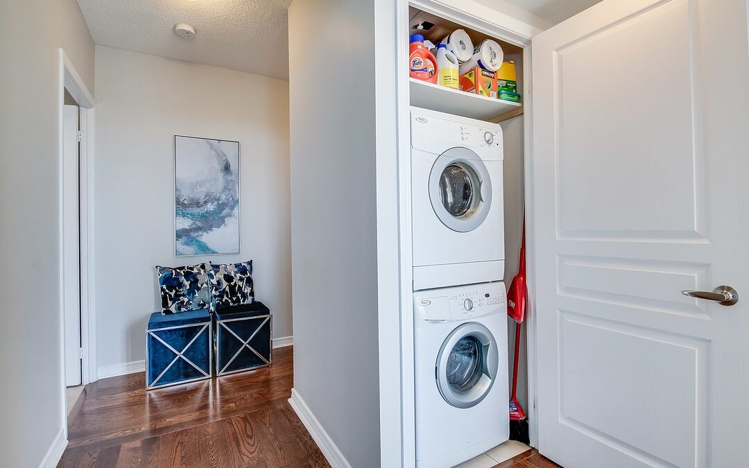 “homes With Dual Sinks And Walk-in Closet Arvada Colorado” ~…